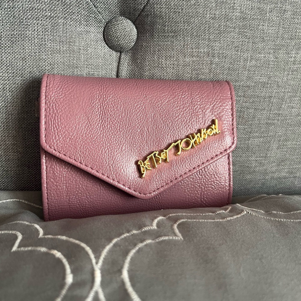 Betsey Johnson wallet